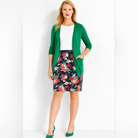 Talbots Dresses & Skirts - Talbots petits floral printed skirt - Size 12